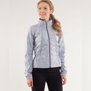 LULULEMON TRAVEL TO TRACK JACKET